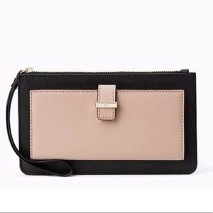 Kate spade Cameron St. Karolina leather wristlet